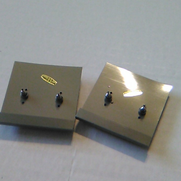 New Black and Red earrings bundle set - Picture 2 of 3